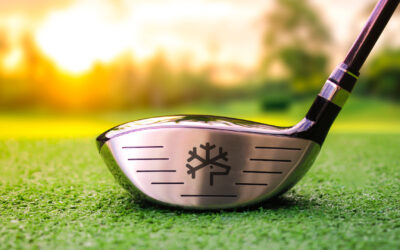 Boka golfpaket med boende, mat och greenfee.